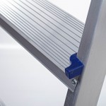 Стремянка алюминиевая, 3 ступени, шт