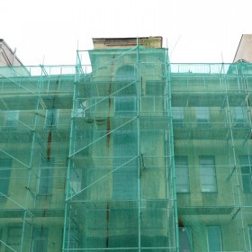 Сетка фасадная защитная SDM зеленая, 35 г/м2, 2х50 м, рул