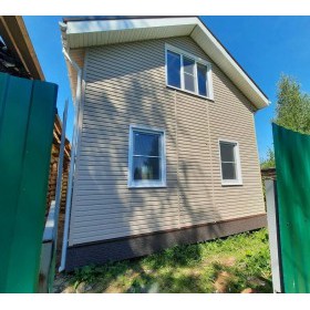 Сайдинг виниловый Docke Корабельный брус D4,5D Крем-брюле 0,232х3,66 м, шт